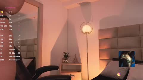 Snapshot of miissjulia chatting on 7, 1, 2025 online show from 7, 1, 2025