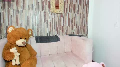 miissy__ online show from 12, 5, 2026