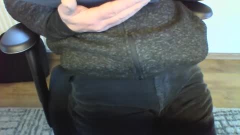 mik online show from 5, 2, 2025