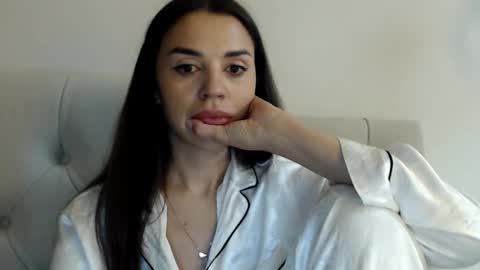 Mika online show from 1, 10, 2025