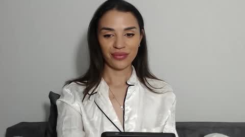 Mika online show from 7, 10, 2025