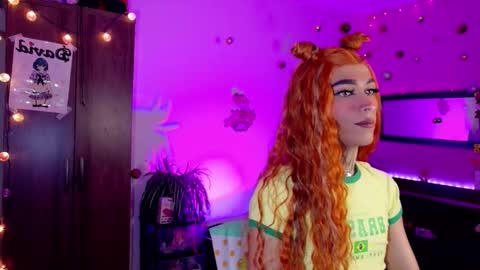 Snapshot of mikaelarangel chatting on 20, 12, 2025 mikaelarangel online show from 20, 12, 2025