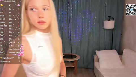 Angel girl online show from 20, 4, 2026