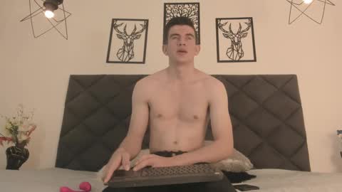 mikael online show from 23, 2, 2025