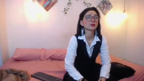 mikaza online show from 30, 5, 2026