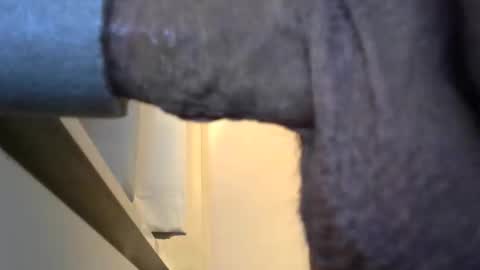 Snapshot of mike26051 chatting on 26, 11, 2025 mike26051 online show from 26, 11, 2025