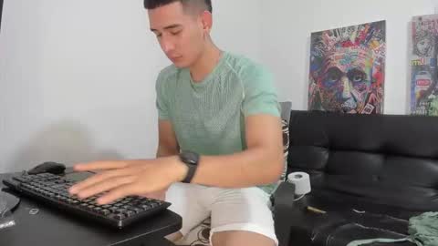 mike3xxx online show from 2, 10, 2025