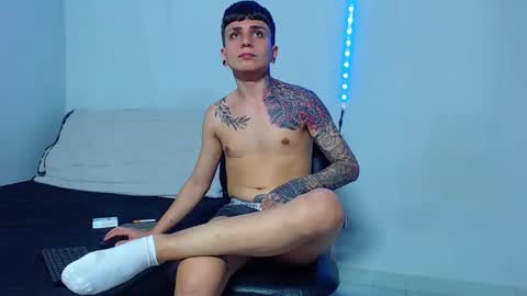 Snapshot of mike777jr chatting on 18, 2, 2025 Mike IMDEPENDIENT MODEL online show from 18, 2, 2025