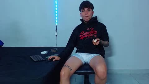 Snapshot of mike777jr chatting on 9, 10, 2025 Mike IMDEPENDIENT MODEL online show from 9, 10, 2025