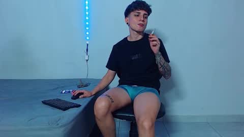 Snapshot of mike777jr chatting on 20, 10, 2025 Mike IMDEPENDIENT MODEL online show from 20, 10, 2025