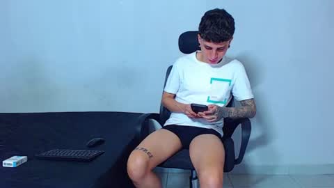 Mike IMDEPENDIENT MODEL online show from 11, 6, 2026