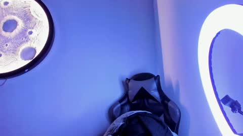 Mike  online show from 25, 4, 2026