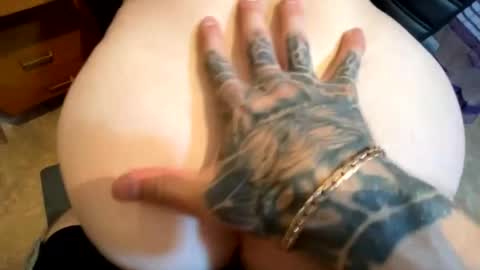 Mike and anna online show from 22, 4, 2026