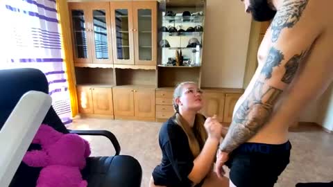 Mike and anna online show from 24, 4, 2026