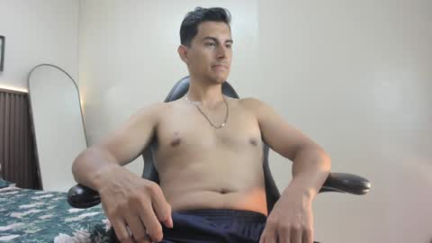 Mike online show from 16, 4, 2026