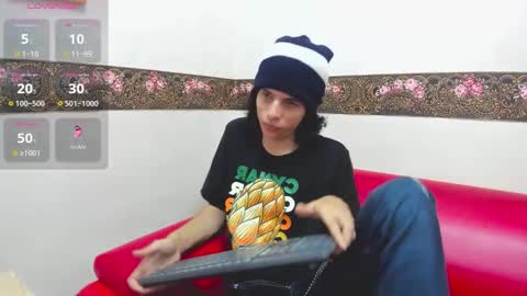 Snapshot of mike_miiller_ chatting on 21, 10, 2025 I AM KURTT online show from 21, 10, 2025