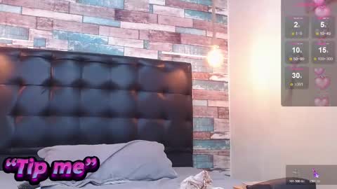 Snapshot of mike_nour chatting on 23, 10, 2025 IM MIKE online show from 23, 10, 2025