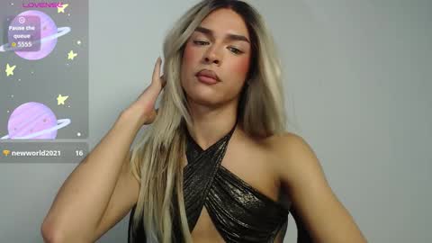 Snapshot of mike_nour chatting on 22, 12, 2025 IM MIKE online show from 22, 12, 2025