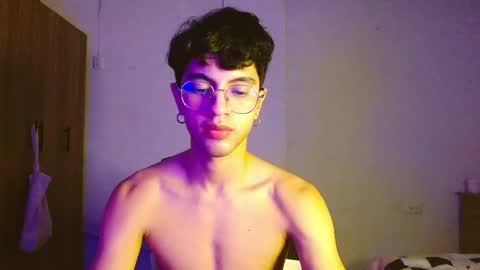 Mike Pineapple online show from 18, 10, 2025