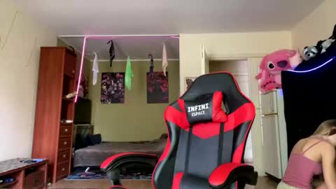 Mike online show from 28, 7, 2026