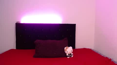 Snapshot of mikee_g chatting on 17, 2, 2025 ZARA BLARE online show from 17, 2, 2025