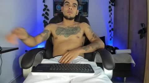 Snapshot of mikee_scooth chatting on 1, 3, 2025 mikee_scooth online show from 1, 3, 2025