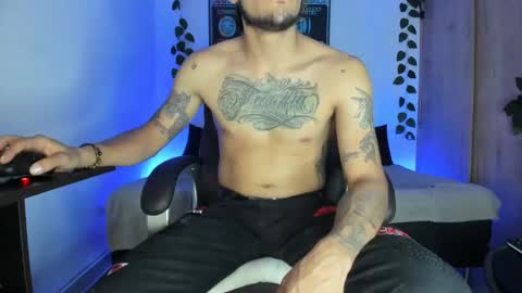 Snapshot of mikee_scooth chatting on 12, 3, 2025 mikee_scooth online show from 12, 3, 2025