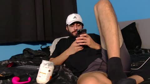 Snapshot of mikehawk1589 chatting on 8, 12, 2024 mikehawk1589 online show from 8, 12, 2024