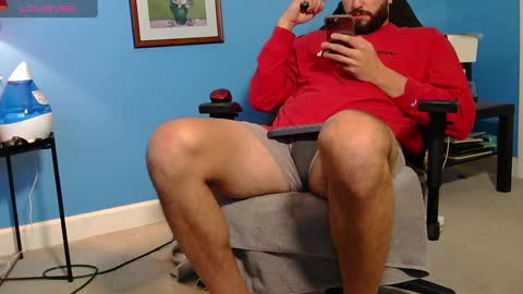 Snapshot of mikehawk1589 chatting on 15, 1, 2025 mikehawk1589 online show from 15, 1, 2025