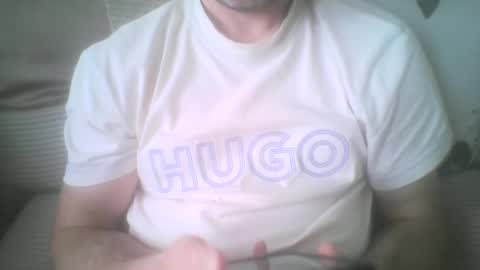 Snapshot of mikehockishuge9 chatting on 5, 10, 2025 mikehockishuge9 online show from 5, 10, 2025