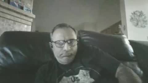 Snapshot of mikej143 chatting on 22, 11, 2025 mikej143 online show from 22, 11, 2025