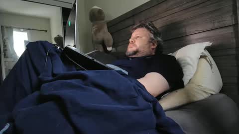 Snapshot of mikejws chatting on 12, 11, 2025 mikejws online show from 12, 11, 2025