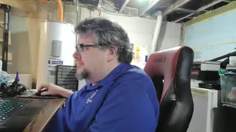 Snapshot of mikejws chatting on 18, 11, 2025 mikejws online show from 18, 11, 2025