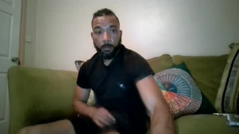 mikelovejones online show from 29, 7, 2026