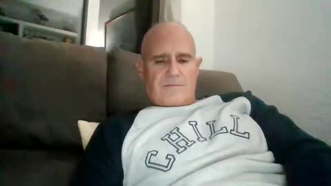Snapshot of mikereef chatting on 18, 12, 2024 mikereef online show from 18, 12, 2024