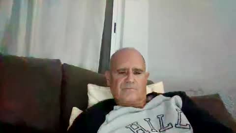 Snapshot of mikereef chatting on 8, 3, 2025 mikereef online show from 8, 3, 2025