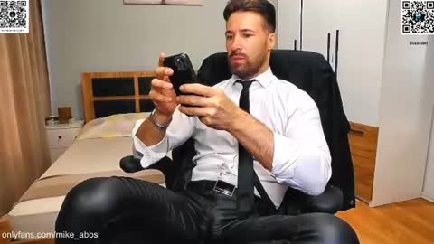 Mike    online show from 28, 7, 2026