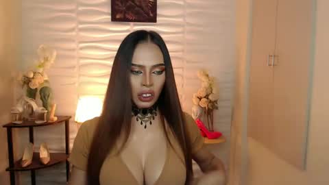 Mistress MikeyAlawi online show from 5, 12, 2024