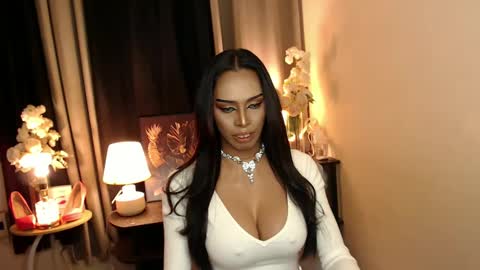 Mistress MikeyAlawi online show from 10, 3, 2025