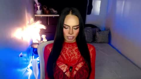 Mistress MikeyAlawi online show from 28, 4, 2026
