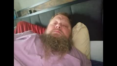 Snapshot of mikeybanks50 chatting on 18, 11, 2025 Mikeybanks50 online show from 18, 11, 2025