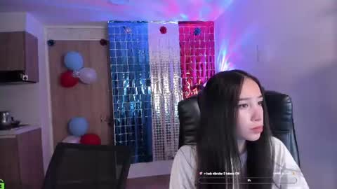 VIOLETAMIKE online show from 19, 7, 2026