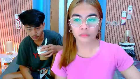 Mikhayla and Zeus online show from 4, 11, 2025