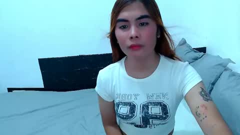 Mikhayla and Zeus online show from 20, 4, 2026