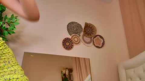 mikka_blush online show from 28, 4, 2026