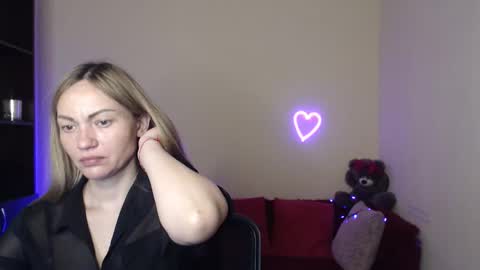 Snapshot of mikkey_mouse8 chatting on 20, 5, 2026 Adalina online show from 20, 5, 2026