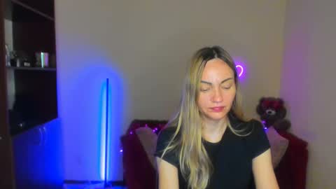 Snapshot of mikkey_mouse8 chatting on 10, 6, 2026 Adalina online show from 10, 6, 2026