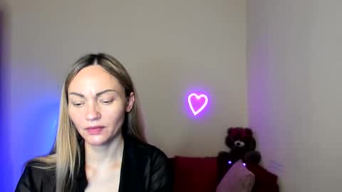 Snapshot of mikkey_mouse8 chatting on 11, 6, 2026 Adalina online show from 11, 6, 2026