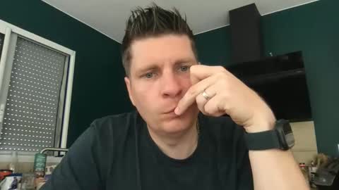 miklp8463 online show from 28, 4, 2026