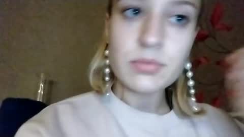 Mila 420 online show from 8, 10, 2025